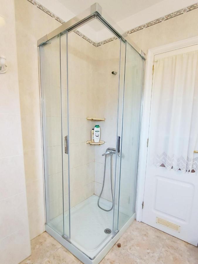 Piso moderno cerca de todos los servicios El Médano Exterior foto
