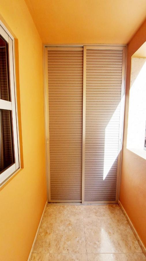 Piso moderno cerca de todos los servicios El Médano Exterior foto